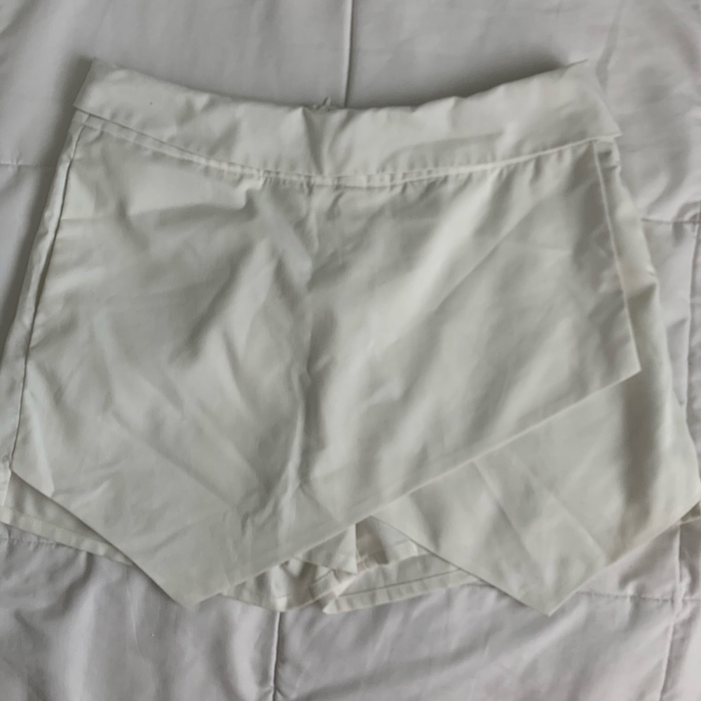 White skort